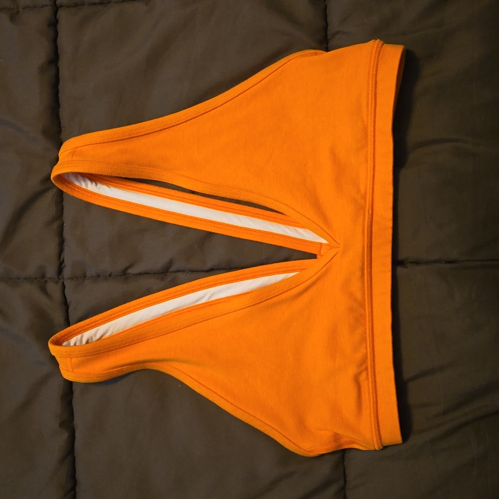 Sports bra